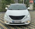 Білий Хендай Соната, об'ємом двигуна 2 л та пробігом 230 тис. км за 7500 $, фото 8 на Automoto.ua