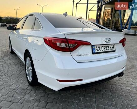 Білий Хендай Соната, об'ємом двигуна 2.36 л та пробігом 144 тис. км за 10900 $, фото 10 на Automoto.ua