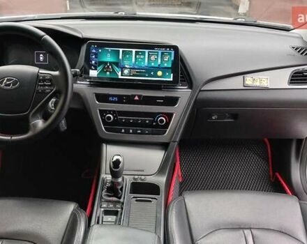 Хендай Соната 2014 в Запорожье на Automoto.ua Белый Хендай Соната, объемом двигателя 2 л и пробегом 138 тыс. км за 16007 $, фото 14 на Automoto.ua
