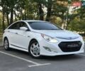 Белый Хендай Соната, объемом двигателя 2.36 л и пробегом 136 тыс. км за 11499 $, фото 2 на Automoto.ua