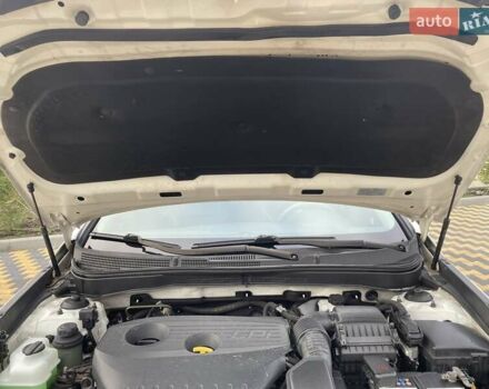 Білий Хендай Соната, об'ємом двигуна 2 л та пробігом 230 тис. км за 7500 $, фото 25 на Automoto.ua