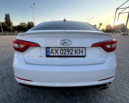 Білий Хендай Соната, об'ємом двигуна 2.36 л та пробігом 144 тис. км за 10900 $, фото 8 на Automoto.ua