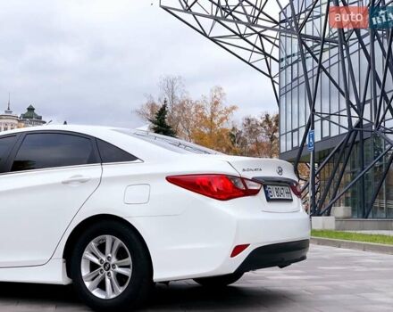 Білий Хендай Соната, об'ємом двигуна 2.4 л та пробігом 211 тис. км за 8500 $, фото 11 на Automoto.ua