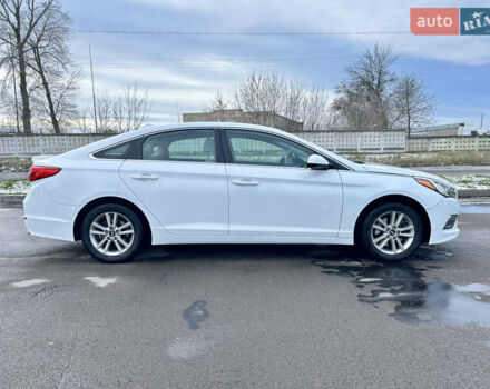 Белый Хендай Соната, объемом двигателя 2.4 л и пробегом 119 тыс. км за 10500 $, фото 2 на Automoto.ua