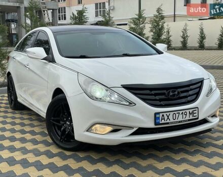 Білий Хендай Соната, об'ємом двигуна 2 л та пробігом 230 тис. км за 7500 $, фото 10 на Automoto.ua