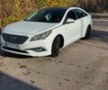 Білий Хендай Соната, об'ємом двигуна 2.36 л та пробігом 220 тис. км за 8100 $, фото 1 на Automoto.ua