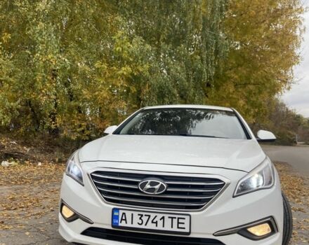 Білий Хендай Соната, об'ємом двигуна 2 л та пробігом 202 тис. км за 8200 $, фото 2 на Automoto.ua