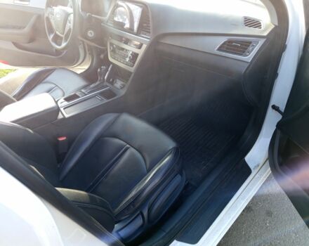 Білий Хендай Соната, об'ємом двигуна 0 л та пробігом 330 тис. км за 10000 $, фото 11 на Automoto.ua