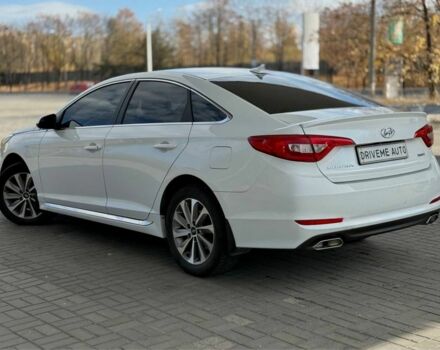 Белый Хендай Соната, объемом двигателя 2.4 л и пробегом 160 тыс. км за 9599 $, фото 6 на Automoto.ua
