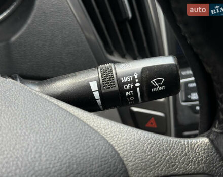 Білий Хендай Соната, об'ємом двигуна 2.36 л та пробігом 160 тис. км за 9950 $, фото 33 на Automoto.ua