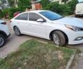 Белый Хендай Соната, объемом двигателя 2.36 л и пробегом 121 тыс. км за 10100 $, фото 1 на Automoto.ua