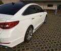 Білий Хендай Соната, об'ємом двигуна 2 л та пробігом 198 тис. км за 12799 $, фото 2 на Automoto.ua