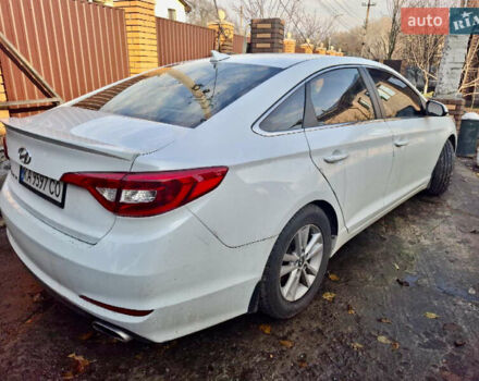 Белый Хендай Соната, объемом двигателя 2.36 л и пробегом 168 тыс. км за 10000 $, фото 1 на Automoto.ua