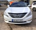 Хендай Соната 2015 в Одессе на Automoto.ua Белый Хендай Соната, объемом двигателя 2 л и пробегом 532 тыс. км за 7500 $, фото 2 на Automoto.ua