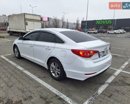 Білий Хендай Соната, об'ємом двигуна 2 л та пробігом 312 тис. км за 10500 $, фото 17 на Automoto.ua