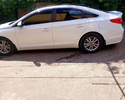 Білий Хендай Соната, об'ємом двигуна 2.4 л та пробігом 189 тис. км за 10000 $, фото 2 на Automoto.ua