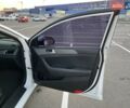 Белый Хендай Соната, объемом двигателя 2 л и пробегом 218 тыс. км за 13999 $, фото 26 на Automoto.ua