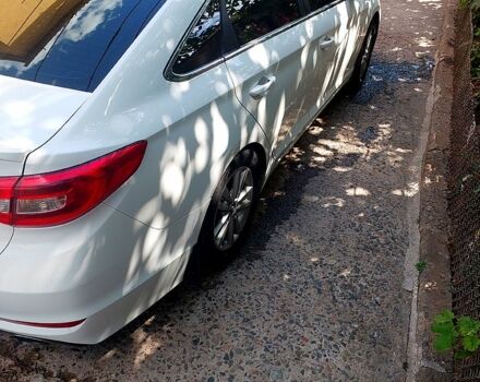 Білий Хендай Соната, об'ємом двигуна 2.4 л та пробігом 189 тис. км за 10000 $, фото 4 на Automoto.ua