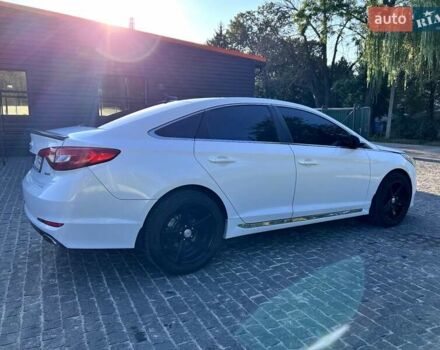 Белый Хендай Соната, объемом двигателя 2.4 л и пробегом 160 тыс. км за 11000 $, фото 11 на Automoto.ua