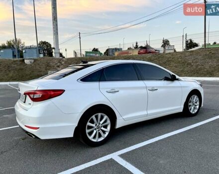 Белый Хендай Соната, объемом двигателя 2 л и пробегом 218 тыс. км за 13999 $, фото 8 на Automoto.ua