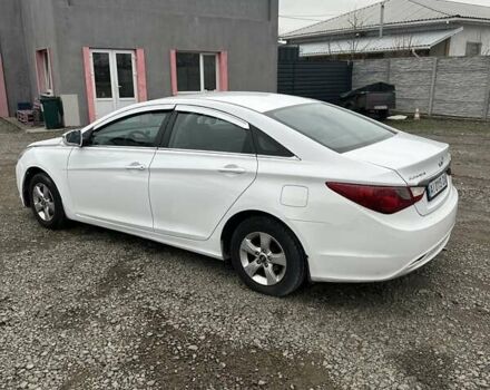 Білий Хендай Соната, об'ємом двигуна 2 л та пробігом 550 тис. км за 5900 $, фото 6 на Automoto.ua