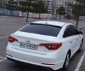 Білий Хендай Соната, об'ємом двигуна 2 л та пробігом 277 тис. км за 10000 $, фото 3 на Automoto.ua