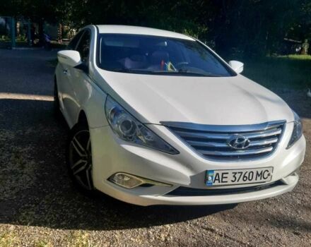 Білий Хендай Соната, об'ємом двигуна 2 л та пробігом 106 тис. км за 9500 $, фото 1 на Automoto.ua