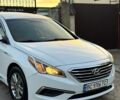 Белый Хендай Соната, объемом двигателя 2.4 л и пробегом 157 тыс. км за 9799 $, фото 2 на Automoto.ua