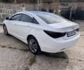 Белый Хендай Соната, объемом двигателя 2 л и пробегом 532 тыс. км за 7500 $, фото 3 на Automoto.ua
