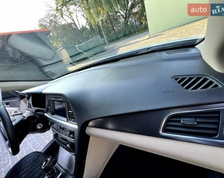 Белый Хендай Соната, объемом двигателя 2.4 л и пробегом 160 тыс. км за 11000 $, фото 23 на Automoto.ua