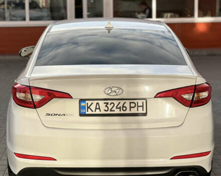 Белый Хендай Соната, объемом двигателя 2.36 л и пробегом 116 тыс. км за 12250 $, фото 9 на Automoto.ua