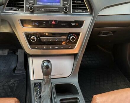 Білий Хендай Соната, об'ємом двигуна 2 л та пробігом 187 тис. км за 10200 $, фото 18 на Automoto.ua