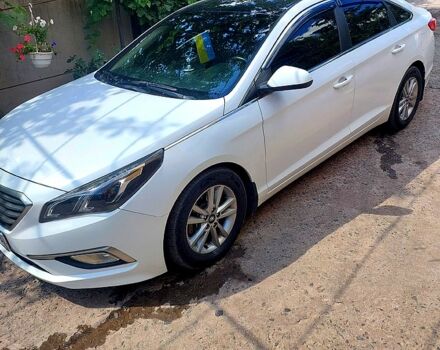 Білий Хендай Соната, об'ємом двигуна 2.4 л та пробігом 189 тис. км за 10000 $, фото 1 на Automoto.ua