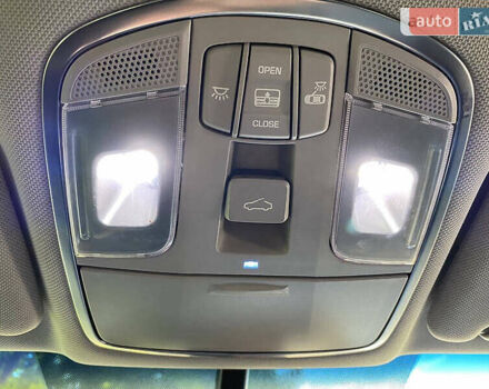 Хендай Соната 2015 в Киеве на Automoto.ua Белый Хендай Соната, объемом двигателя 2 л и пробегом 275 тыс. км за 15000 $, фото 22 на Automoto.ua