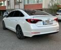 Белый Хендай Соната, объемом двигателя 2 л и пробегом 180 тыс. км за 5650 $, фото 2 на Automoto.ua