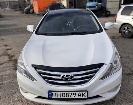 Белый Хендай Соната, объемом двигателя 2 л и пробегом 532 тыс. км за 7500 $, фото 4 на Automoto.ua