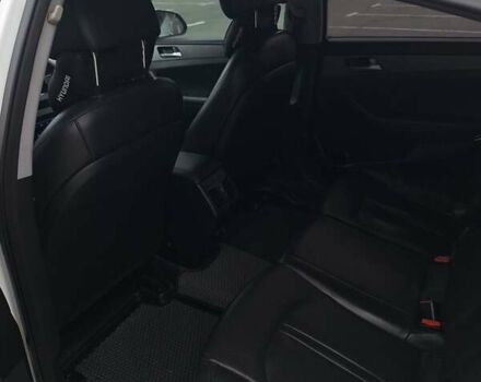 Білий Хендай Соната, об'ємом двигуна 2 л та пробігом 312 тис. км за 10500 $, фото 14 на Automoto.ua