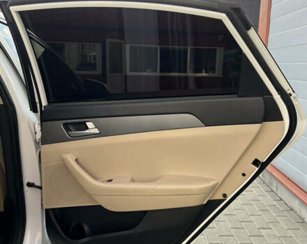 Белый Хендай Соната, объемом двигателя 2.36 л и пробегом 116 тыс. км за 12250 $, фото 21 на Automoto.ua