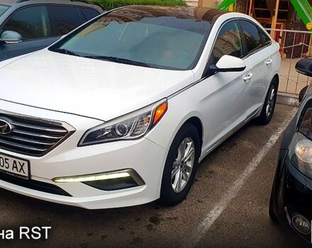 Білий Хендай Соната, об'ємом двигуна 2.4 л та пробігом 150 тис. км за 9000 $, фото 2 на Automoto.ua