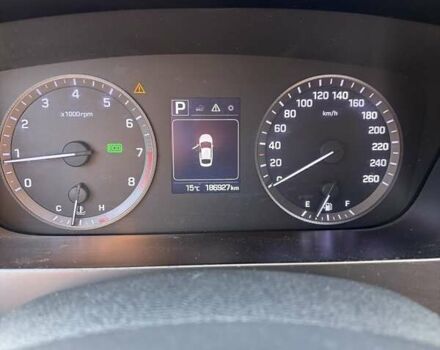 Білий Хендай Соната, об'ємом двигуна 2 л та пробігом 187 тис. км за 10200 $, фото 14 на Automoto.ua