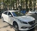 Білий Хендай Соната, об'ємом двигуна 2 л та пробігом 219 тис. км за 10300 $, фото 1 на Automoto.ua