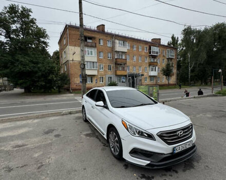 Білий Хендай Соната, об'ємом двигуна 2.36 л та пробігом 239 тис. км за 10600 $, фото 7 на Automoto.ua