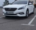 Білий Хендай Соната, об'ємом двигуна 2 л та пробігом 277 тис. км за 10000 $, фото 6 на Automoto.ua