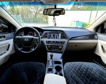 Белый Хендай Соната, объемом двигателя 2.4 л и пробегом 160 тыс. км за 11000 $, фото 20 на Automoto.ua