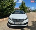Білий Хендай Соната, об'ємом двигуна 2 л та пробігом 225 тис. км за 10800 $, фото 1 на Automoto.ua