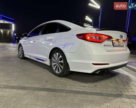 Белый Хендай Соната, объемом двигателя 2.4 л и пробегом 160 тыс. км за 11000 $, фото 4 на Automoto.ua