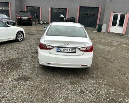 Білий Хендай Соната, об'ємом двигуна 2 л та пробігом 550 тис. км за 5900 $, фото 2 на Automoto.ua