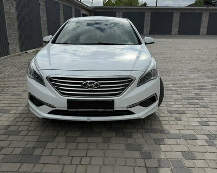 Белый Хендай Соната, объемом двигателя 2.36 л и пробегом 195 тыс. км за 8850 $, фото 5 на Automoto.ua