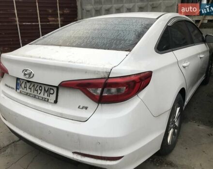 Білий Хендай Соната, об'ємом двигуна 2 л та пробігом 368 тис. км за 5777 $, фото 9 на Automoto.ua