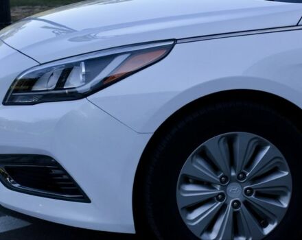 Білий Хендай Соната, об'ємом двигуна 2 л та пробігом 113 тис. км за 13500 $, фото 5 на Automoto.ua